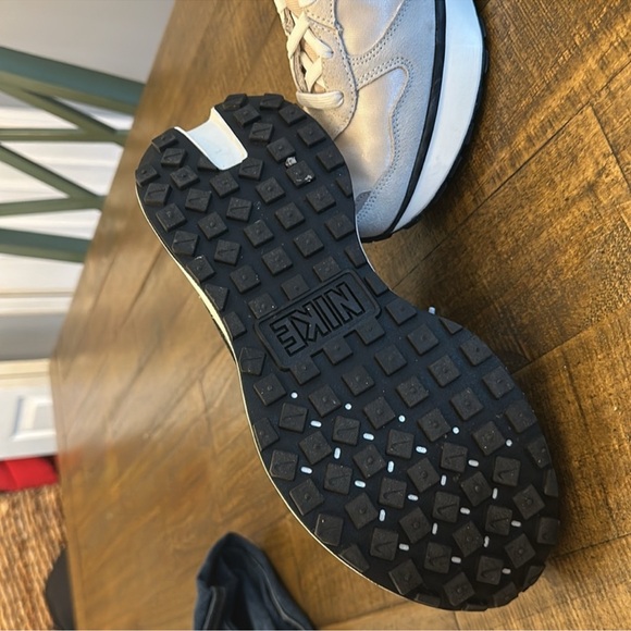 Nike Phoenix Waffle - Picture 2 of 4